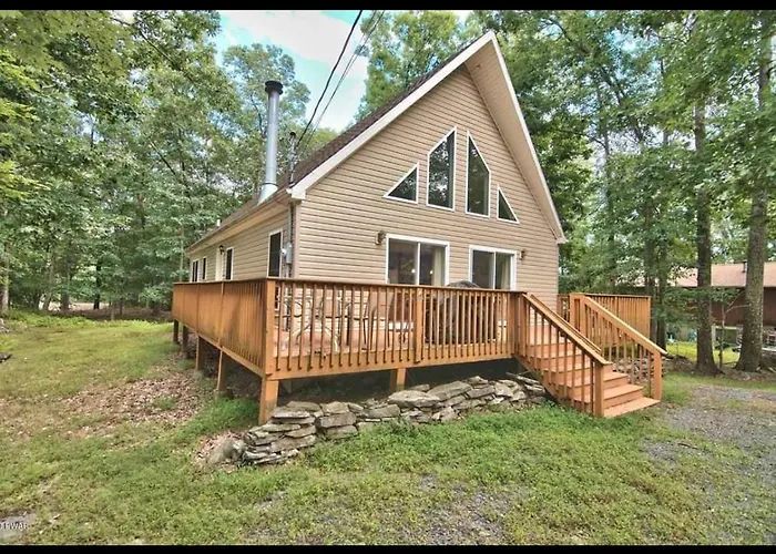Chalet In Masthope Community